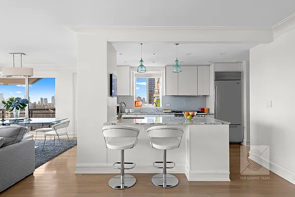 Sold by Keller Williams NYC | media 22