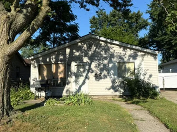 27067 Townley St, Madison Heights, MI 48071