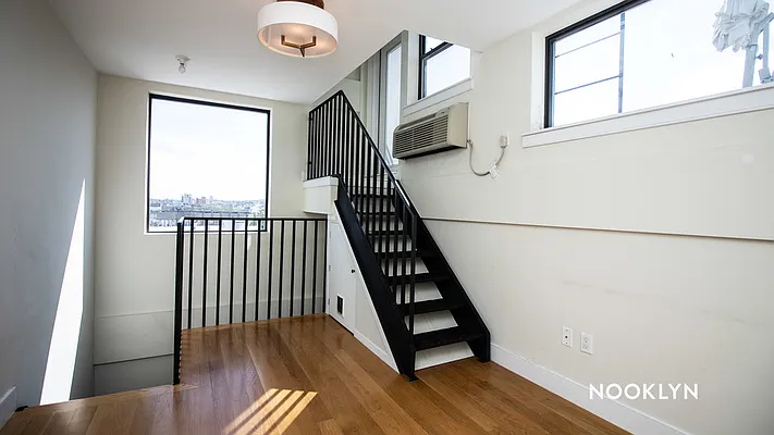 Rented by Nooklyn NYC LLC | media 31