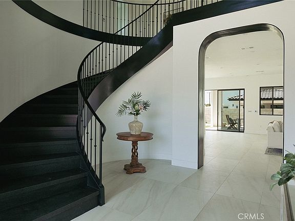 5th image of 11841 Magnolia St