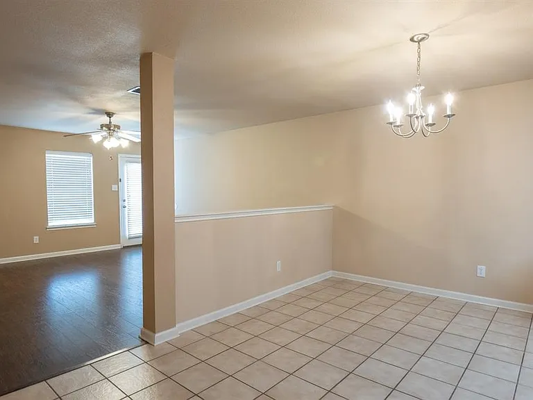 9908 Laurel Cherry Dr — Photo 3