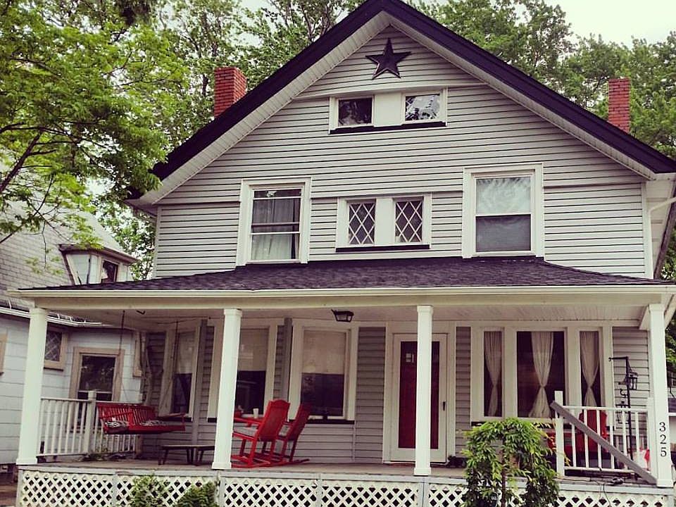 1st image of 325 Groveland Club Dr
