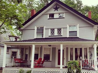 325 Groveland Club Dr, Cleveland, OH 44110