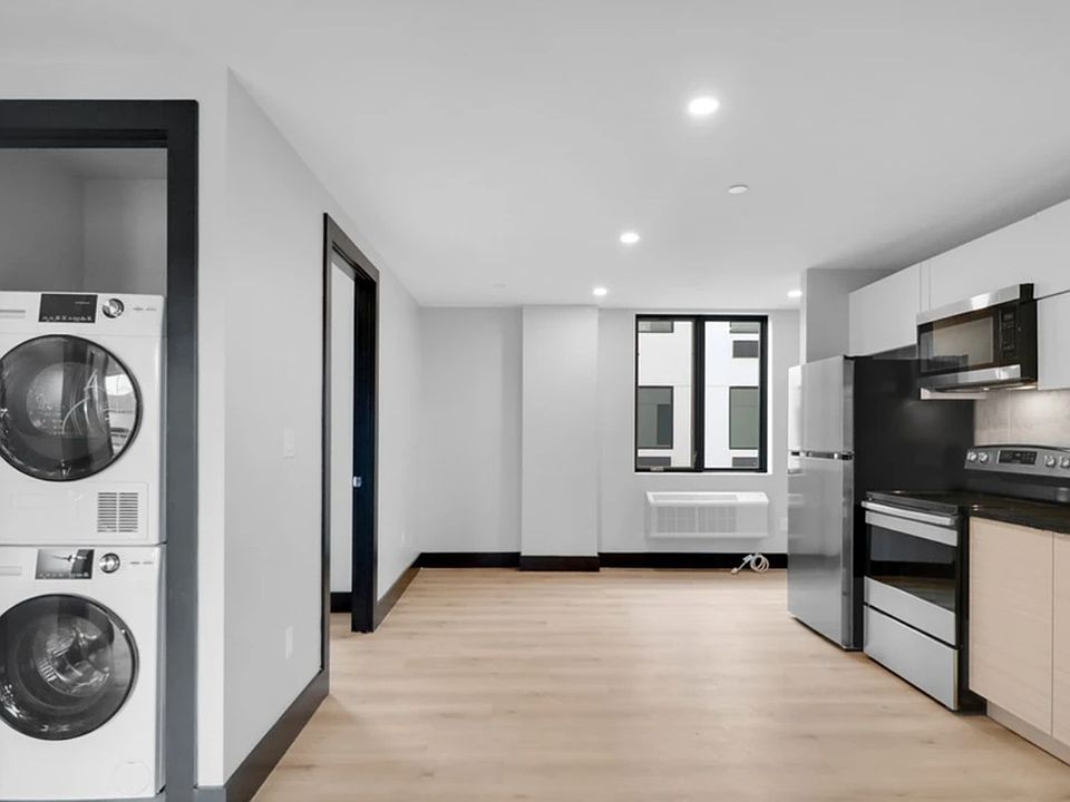 1st image of 88 Linden Blvd #7D