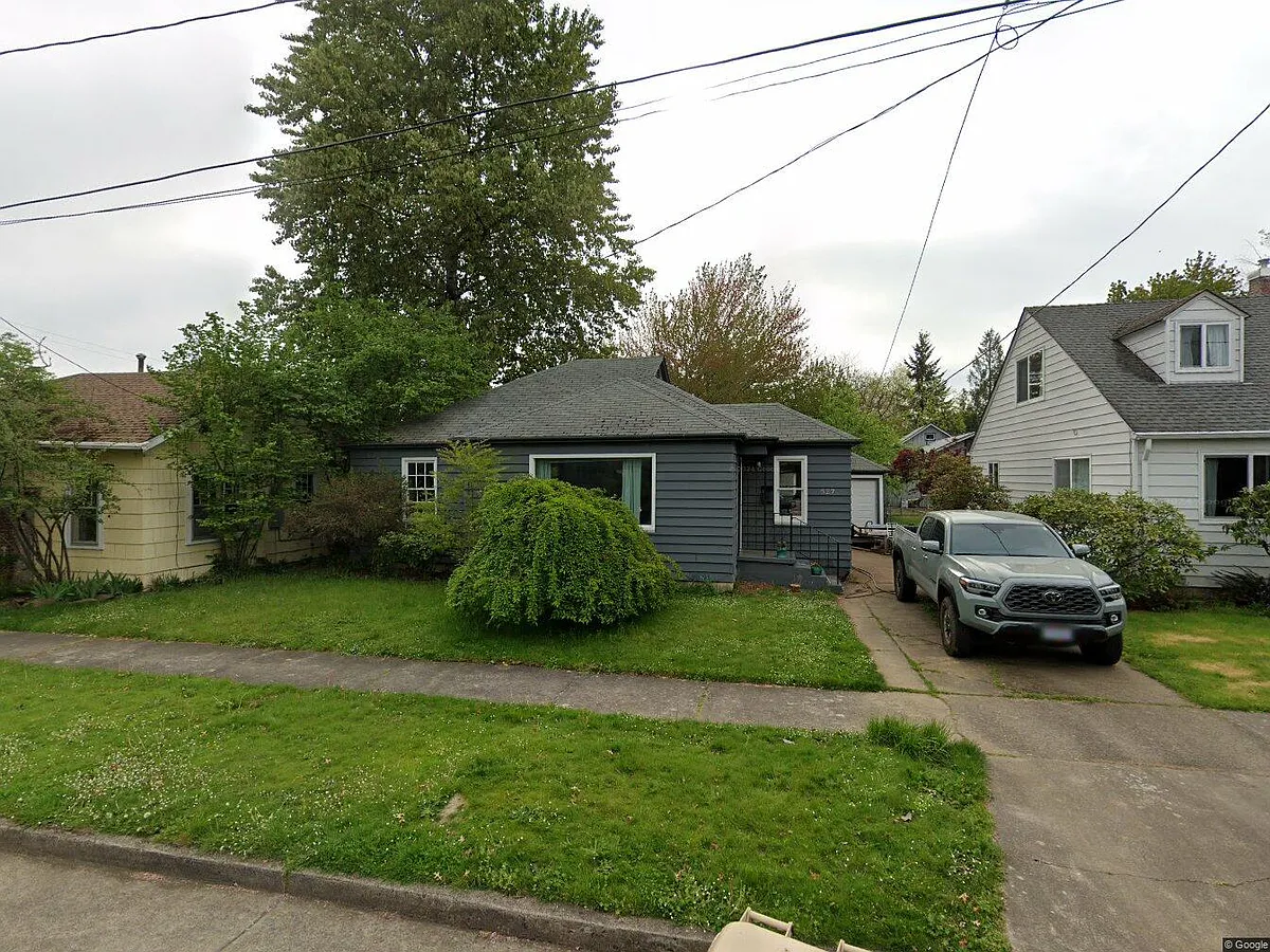 Building Photo - 527 NW 15th St