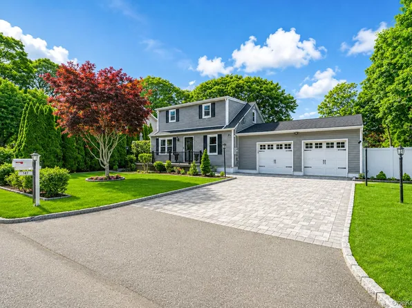 147 Baybright Drive E, Shirley, NY 11967