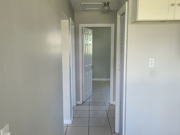 5th image of 907 NW 5th St