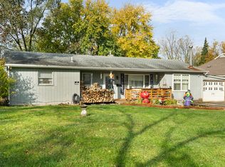 229 SE Circle Dr, Joliet, IL 60433