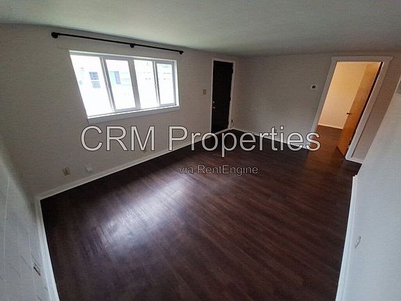 5th image of 2540 Schofield Ave