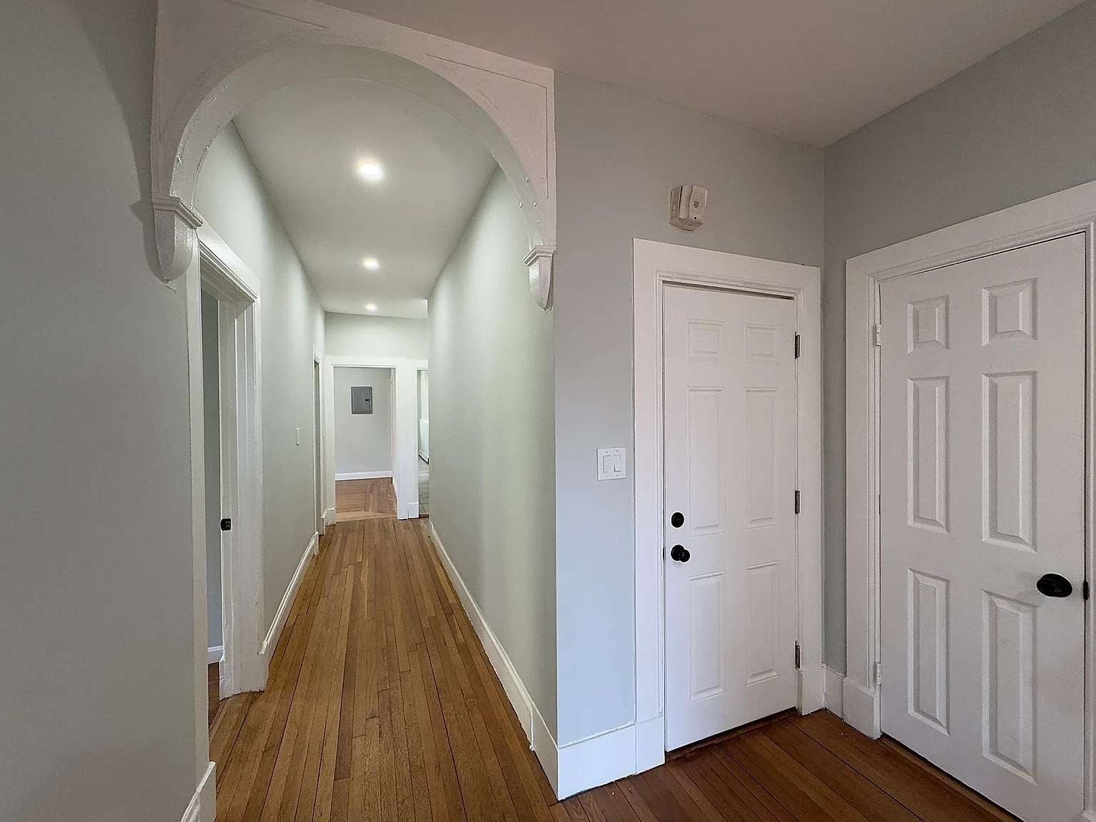 4 bed, 1700 sqft, $4,200 — Photo 4