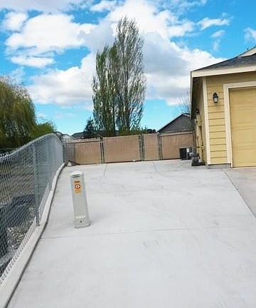 2nd image of 9703 Shetland Dr