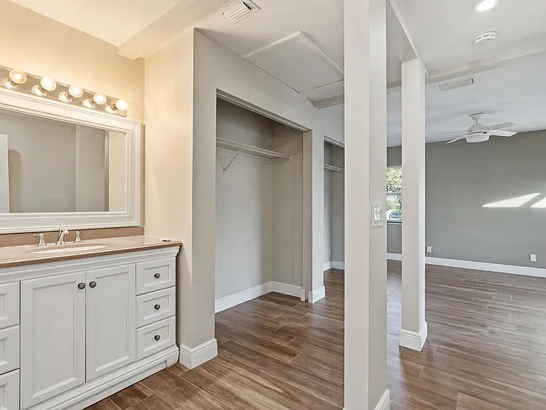 5694 Northpointe Ln — Photo 13