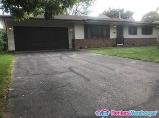 1495 1st St SW, New Brighton, MN 55112