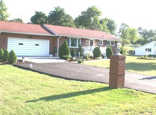 5732 Edgewood St, Salem, VA 24153