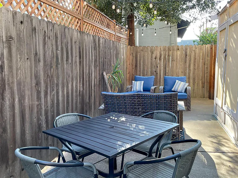 Back patio (community)