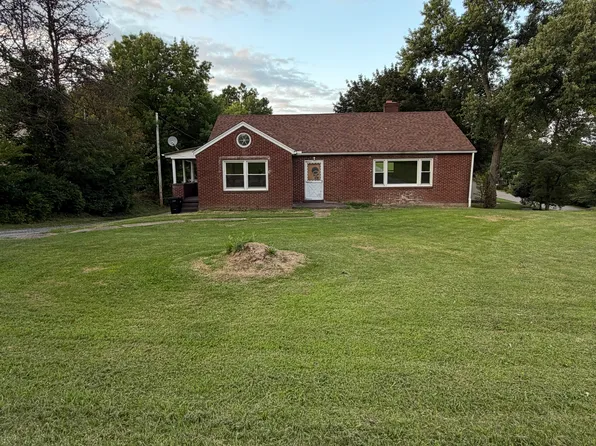 3152 Brodhead Rd, Aliquippa, PA 15001