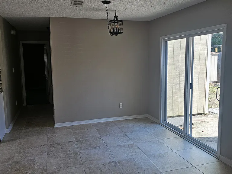 3005 Pickford Pl — Photo 5