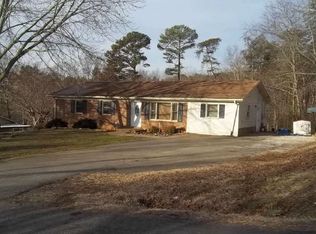 284 Badgett Ave, Mount Airy, NC 27030