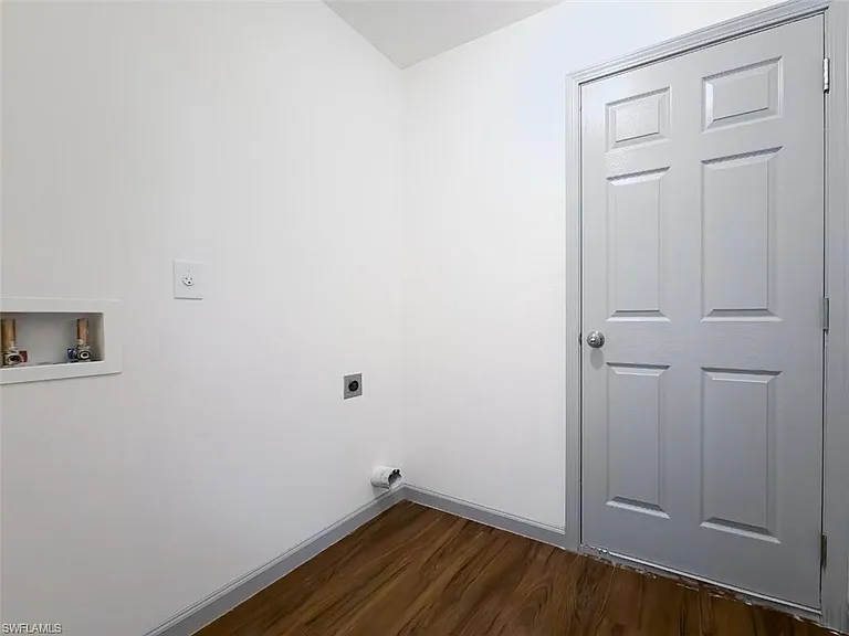 608 Islamorada Dr N — Photo 16