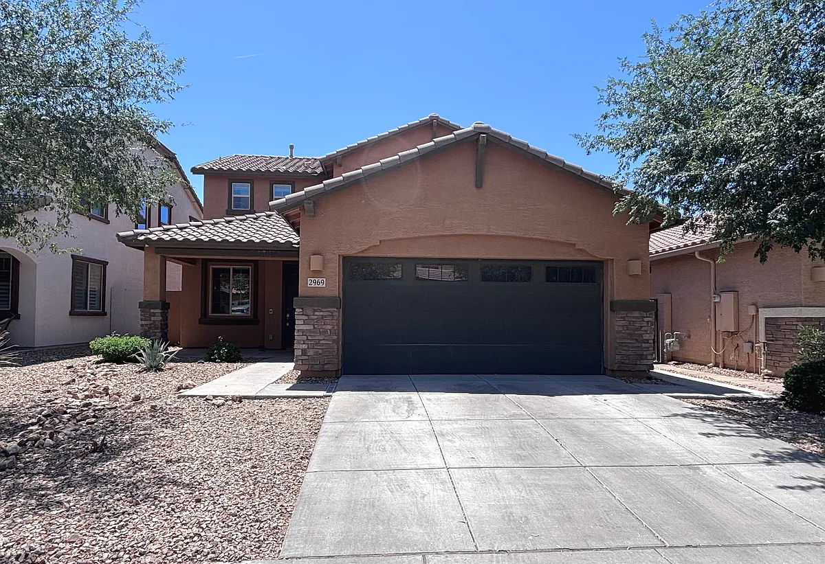 Building Photo - 2969 E Glenhaven Dr