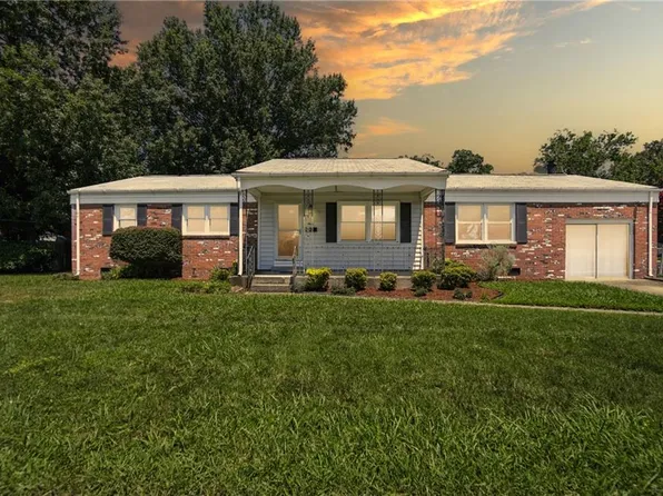 3416 Club House Rd, Virginia Beach, VA 23452