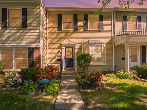 905 Medford Ct, Rochester, MI 48307