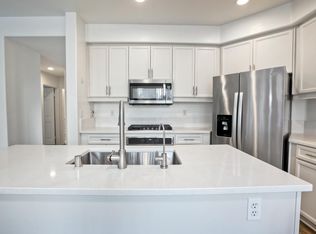 5874 Oceanview Ridge Ln #A, San Diego, CA 92121