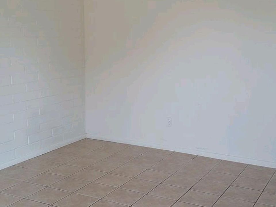 2nd image of 11003 N 15th Ave APT 5