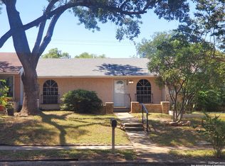 6504 Spring Lark St, San Antonio, TX 78249