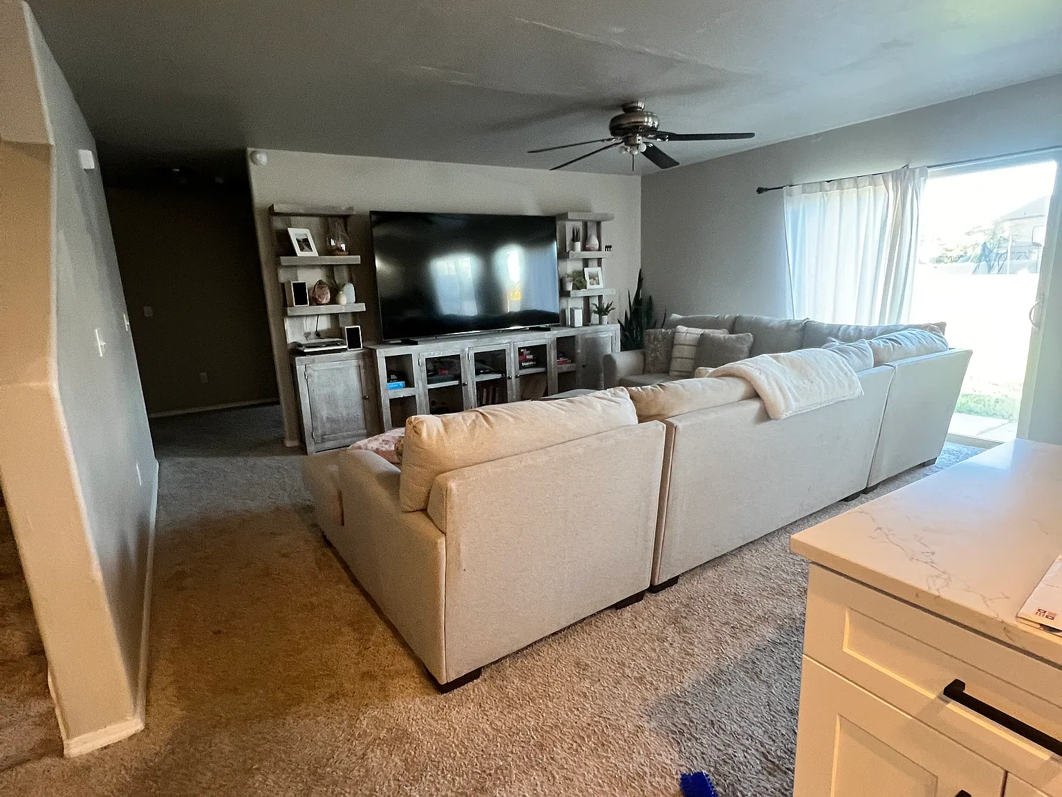 5 bed, 2.5 bath, 2874 sqft, $2,700 — Photo 4
