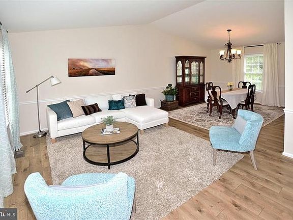 4th image of 10501 Fairweather Ct