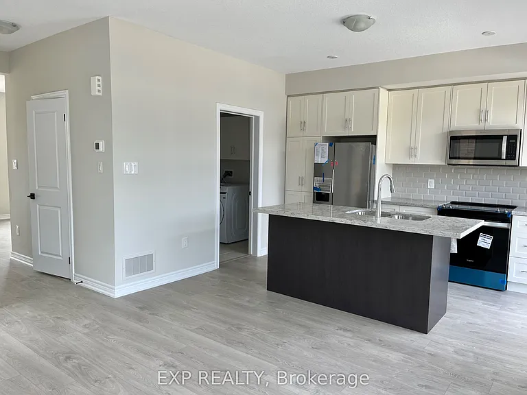 10 Birmingham Dr #24 — Photo 5