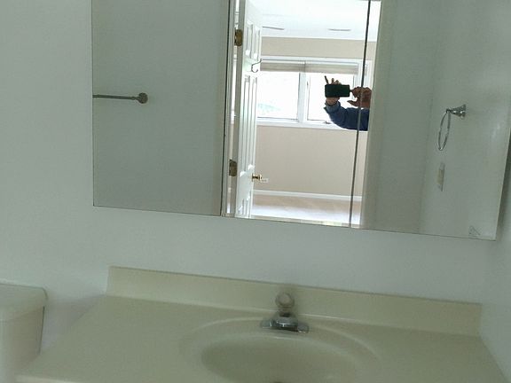 5th image of 23561 N Overhill Dr