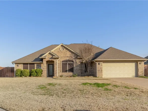2912 Alba Ct, Bryan, TX 77808