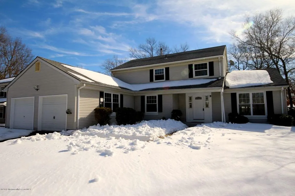 2540 Huckleberry Rd photo 1