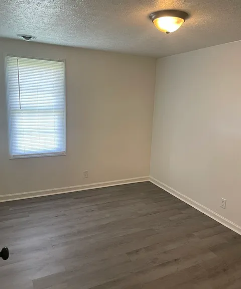 617 Colonette Dr — Photo 9