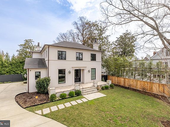 2nd image of 7613 Glenbrook Rd