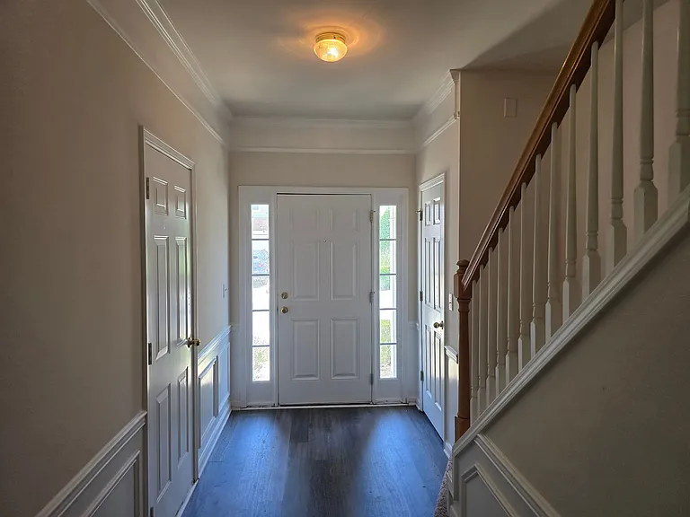 802 Sutter Gate Ln — Photo 3