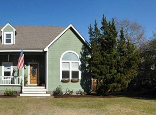 214 Poplar Grove Rd, Wilmington, NC 28411