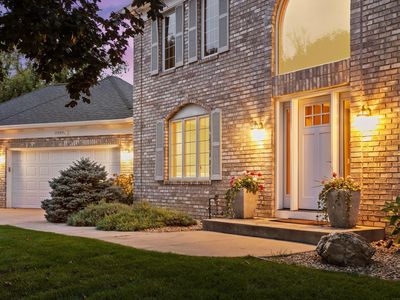 2489 Mendota Heights Cir, Mendota Heights, MN, 55120