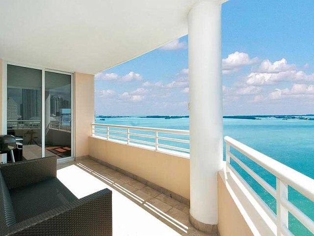 1st image of 808 Brickell Key Dr APT 2008