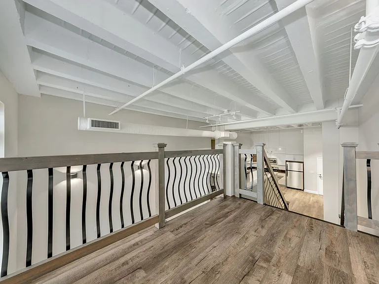 24 Mount Vernon Apartments — Photo 27