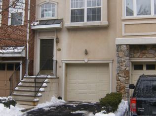 32 Carrington Pl, Clifton, NJ 07013