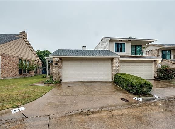 3rd image of 814 Saint Andrews Ct