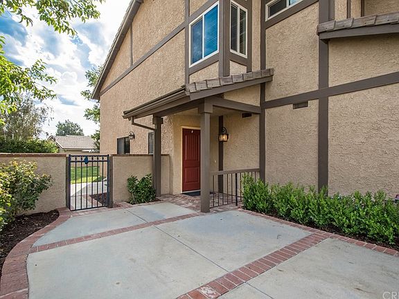 2nd image of 25684 Leticia Dr