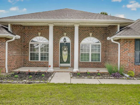 4802 Wainscott Rd SE, Owens Cross Roads, AL 35763