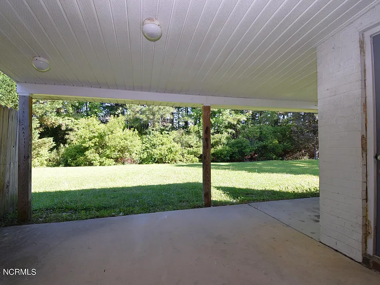 3310 Parkway Ct #B — Photo 15
