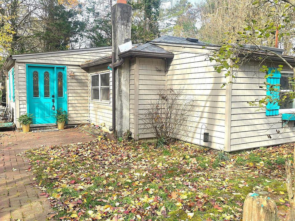 1st image of 2630 Circle Dr