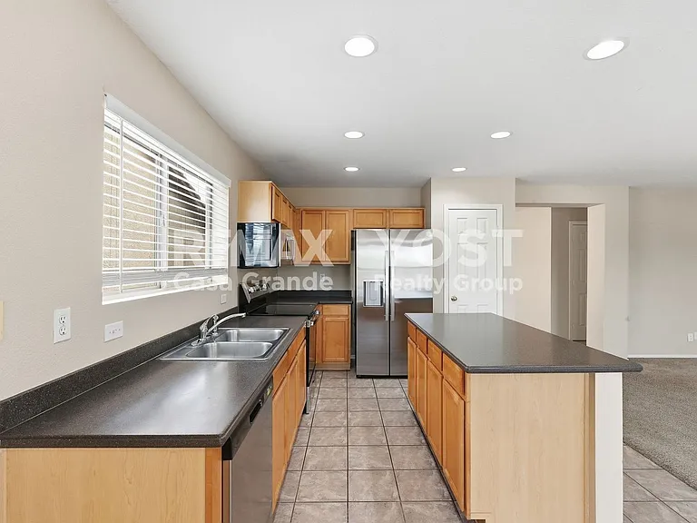 660 W Kingman Loop — Photo 7
