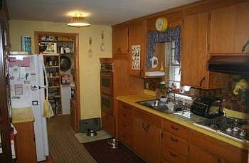 2nd image of 691 Armstrong Ave